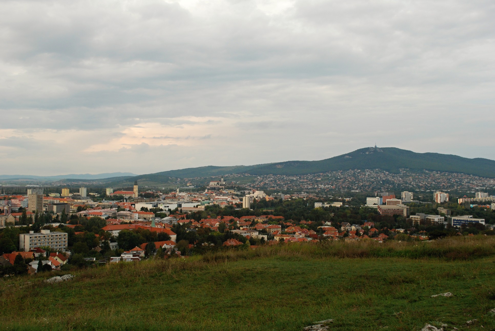 Pohľad na Zobor z Kalvárie